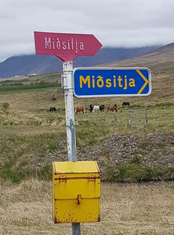 ヴァーマリッド Midsitjaヴィラ エクステリア 写真